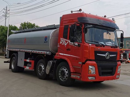 國六東風(fēng)暢行小三軸食用油運輸車圖片 國六東風(fēng)暢行小三軸食用油運輸車圖片