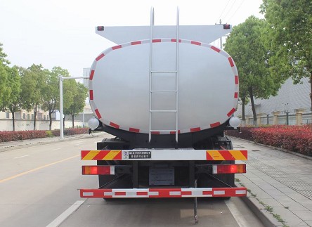 國六東風天錦小三軸普通液體運輸車圖片 國六東風天錦小三軸普通液體運輸車圖片