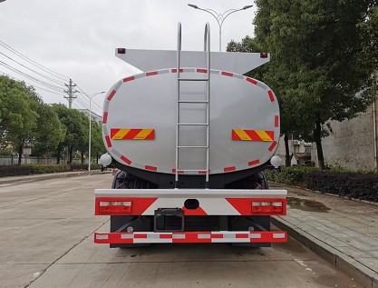 國六東風(fēng)多利卡D9普通液體運輸車圖片 國六東風(fēng)多利卡D9普通液體運輸車圖片