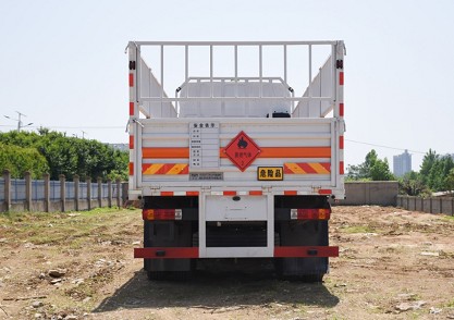 |L(fng)8X4ʽƷ\(yn)ݔ܇