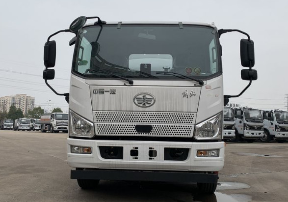 國(guó)六解放(J6F)7噸油罐車(chē)|加油車(chē) 國(guó)六解放(J6F)7噸油罐車(chē)|加油車(chē)