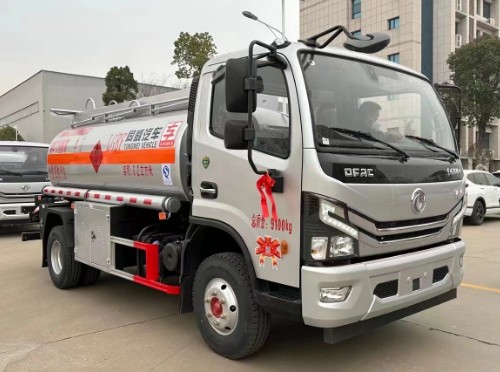 國(guó)六東風(fēng)多利卡(D6)5噸油罐車(chē) 國(guó)六東風(fēng)多利卡(D6)5噸油罐車(chē)